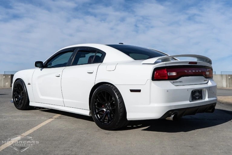 水牛S 道奇战马SRT8替换版 NVE（Buffalo S Dodge Charger SRT8 Replacer NVE）